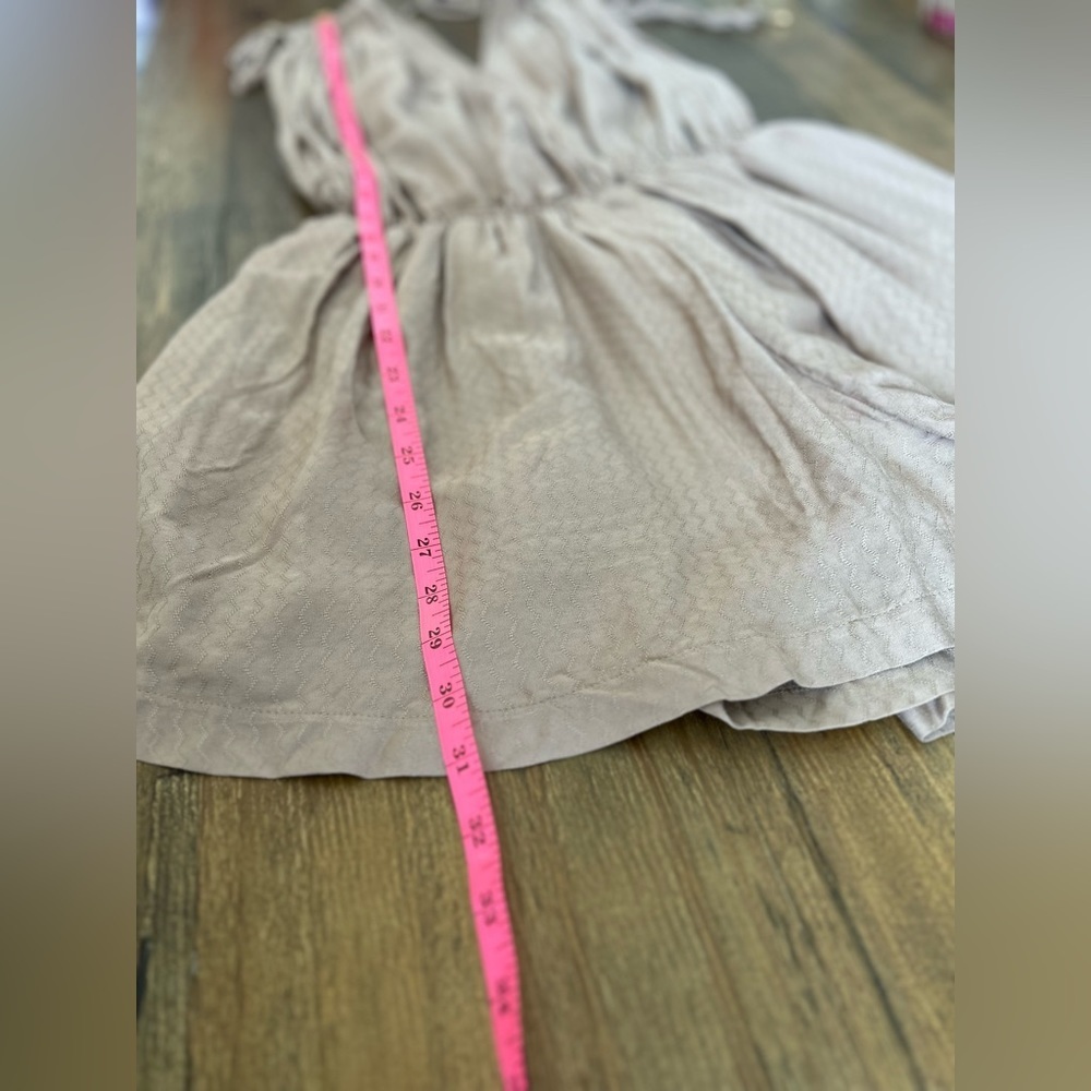 HYFVE Boutique Draped Tan Romper w/pockets Pullon Elastic waist Sz M - Picture 10 of 10